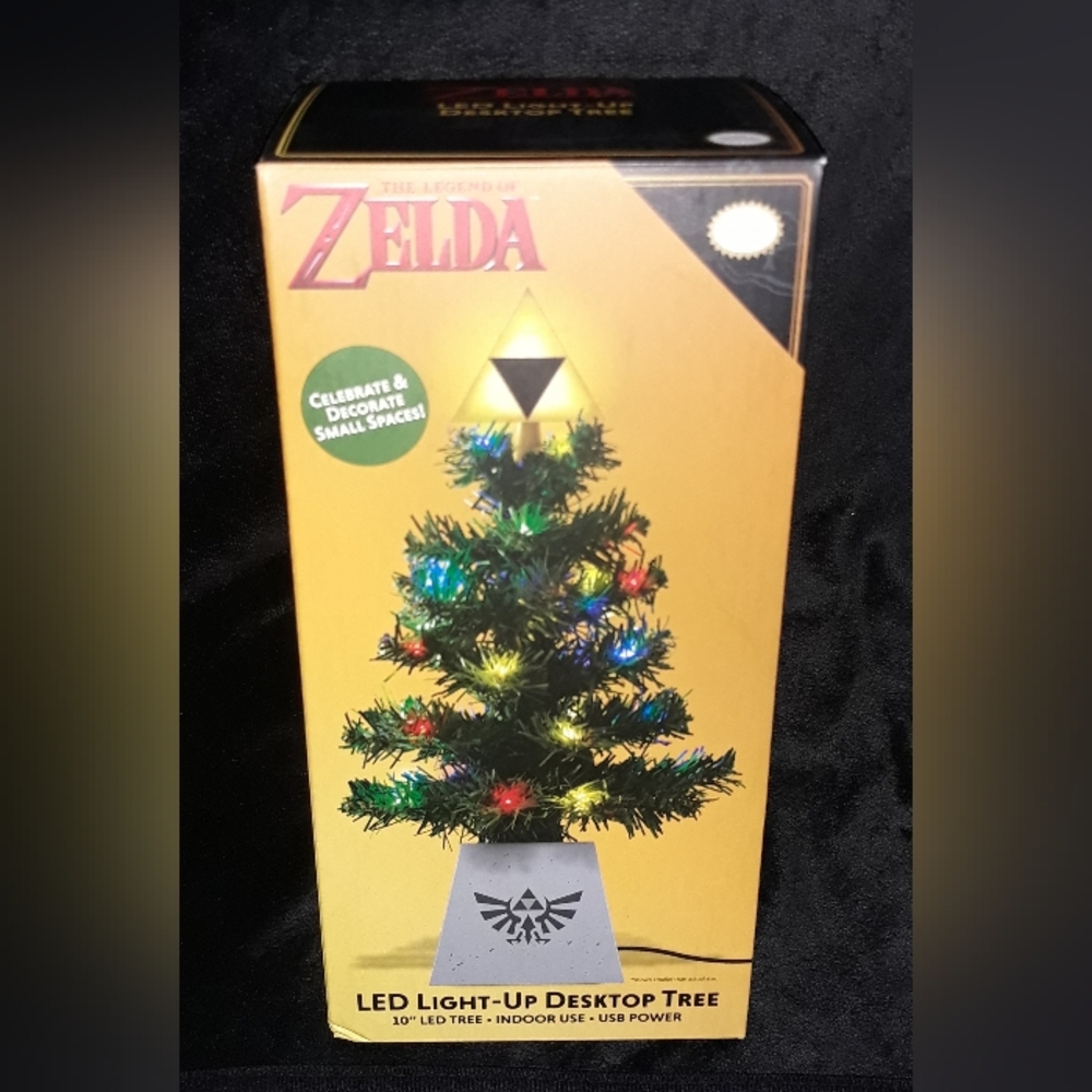 The Legend of Zelda Triforce LED USB-Powered Light-Up Desktop Holiday Tree